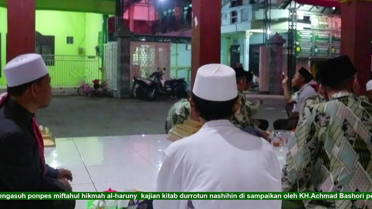 penutupan kajian kitab durrotun nashihin ponpes miftahul hikmah al-haruny dan buka bersama