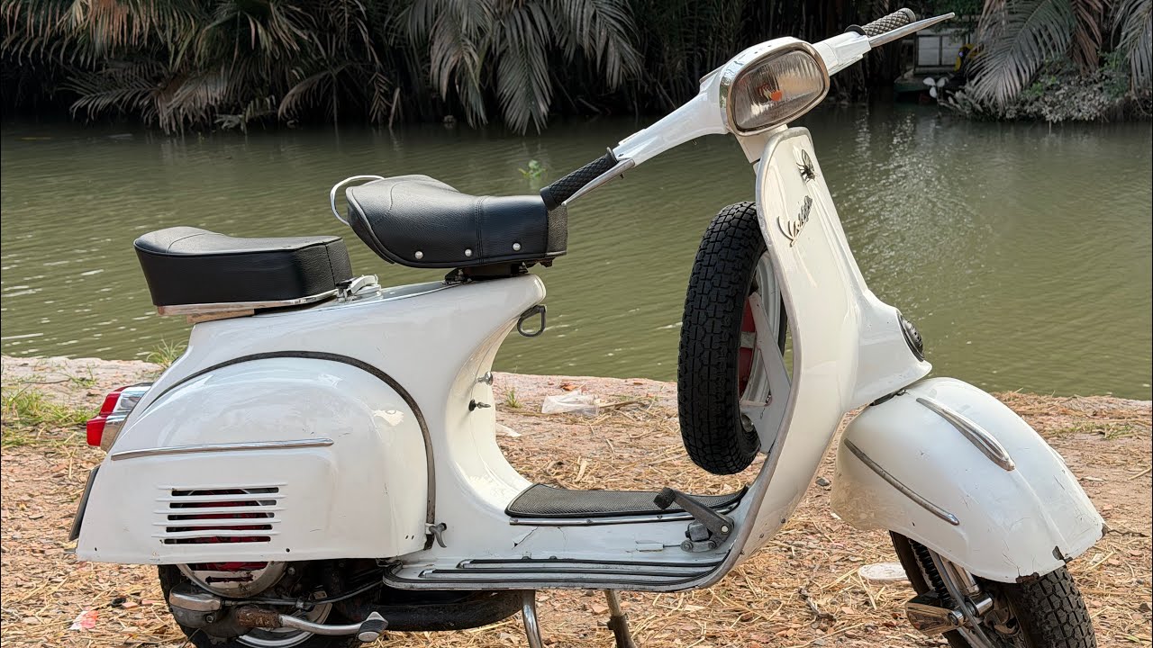 Bạch công tử vespa sprint