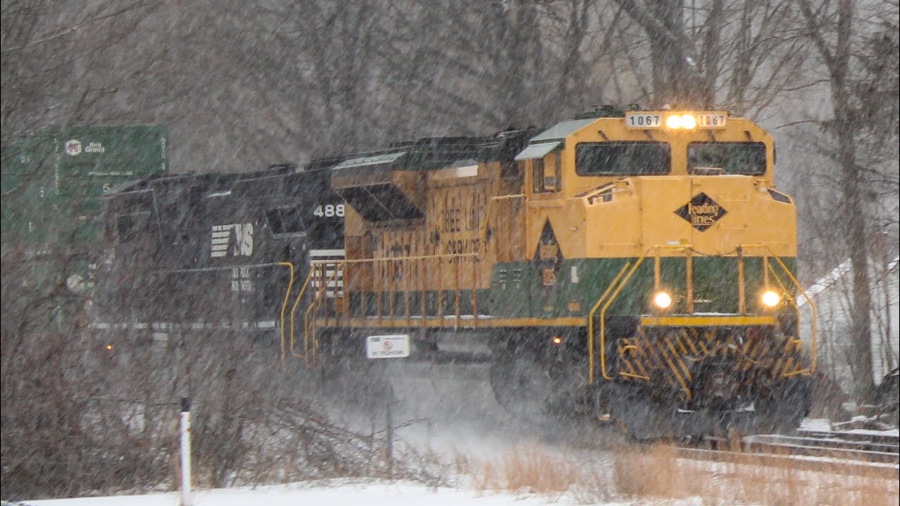 Chasing Z265 with NS 1067 leading (1/25/26)