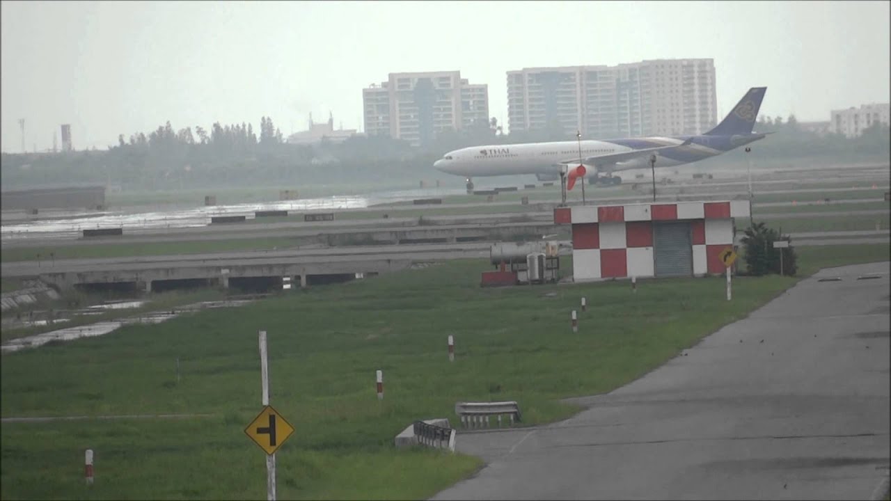 Plane Spotting : Bangkok Suvarnabhumi Airport Thailand
