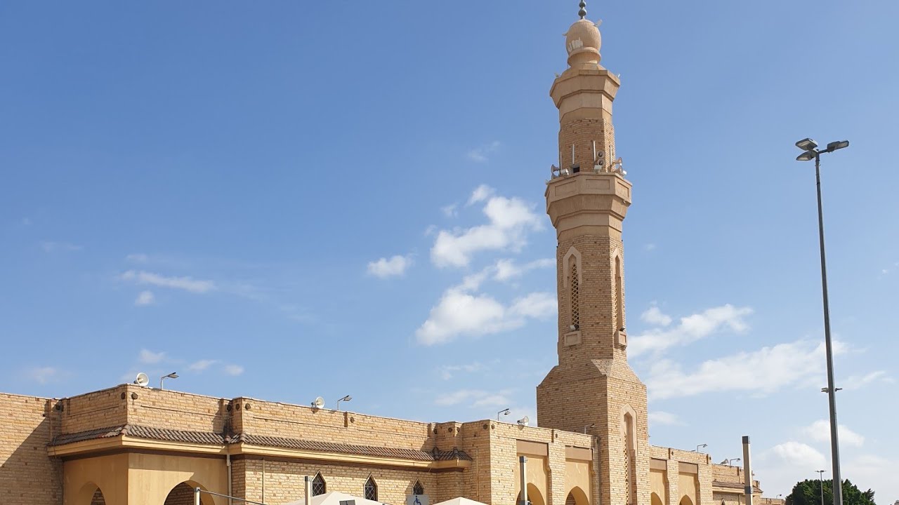 مسجد ابن عباس وقبره مع شهداء الطائف