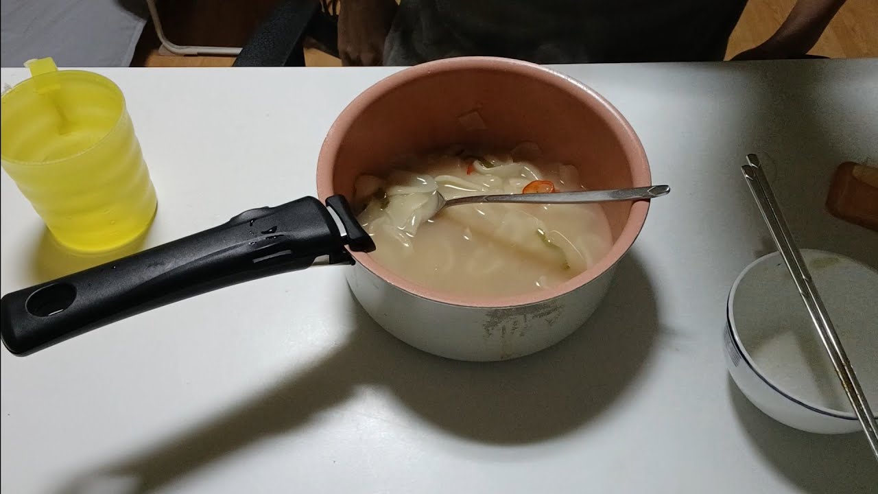 감자수제비 저녁 먹방 #감자수제비 #저녁 #먹방 #일상 #혼밥