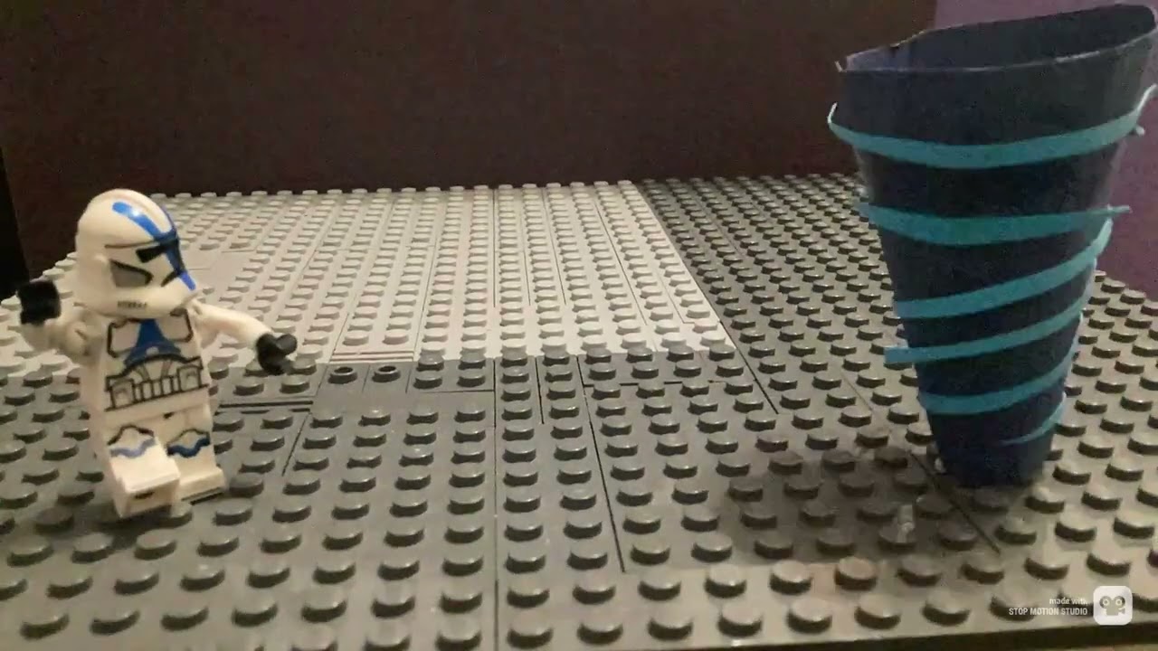 Lego battle (Jay VS 501st clone trooper) (no sound)