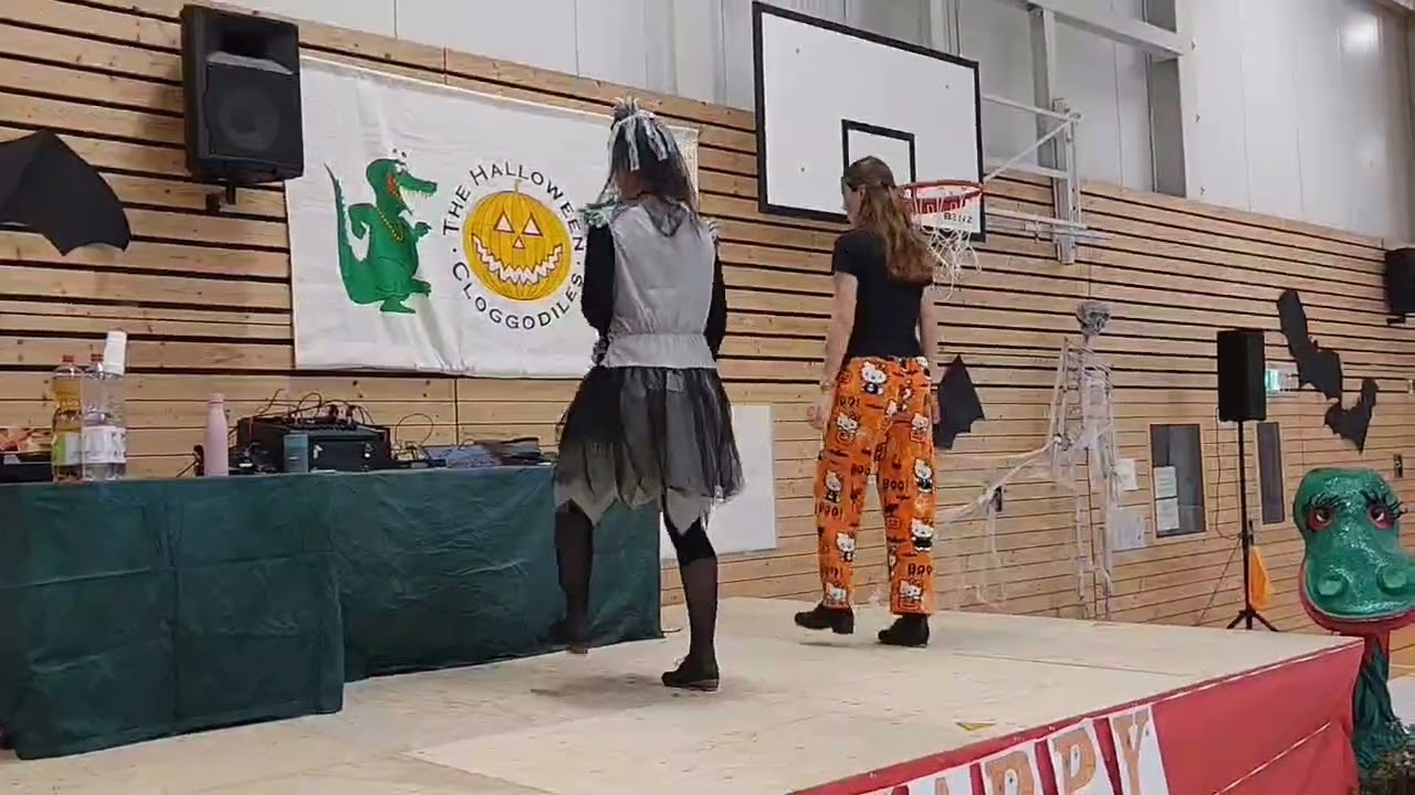 Clogging  - The Woodchuck Song - Intermediate - Claudia Wagner 