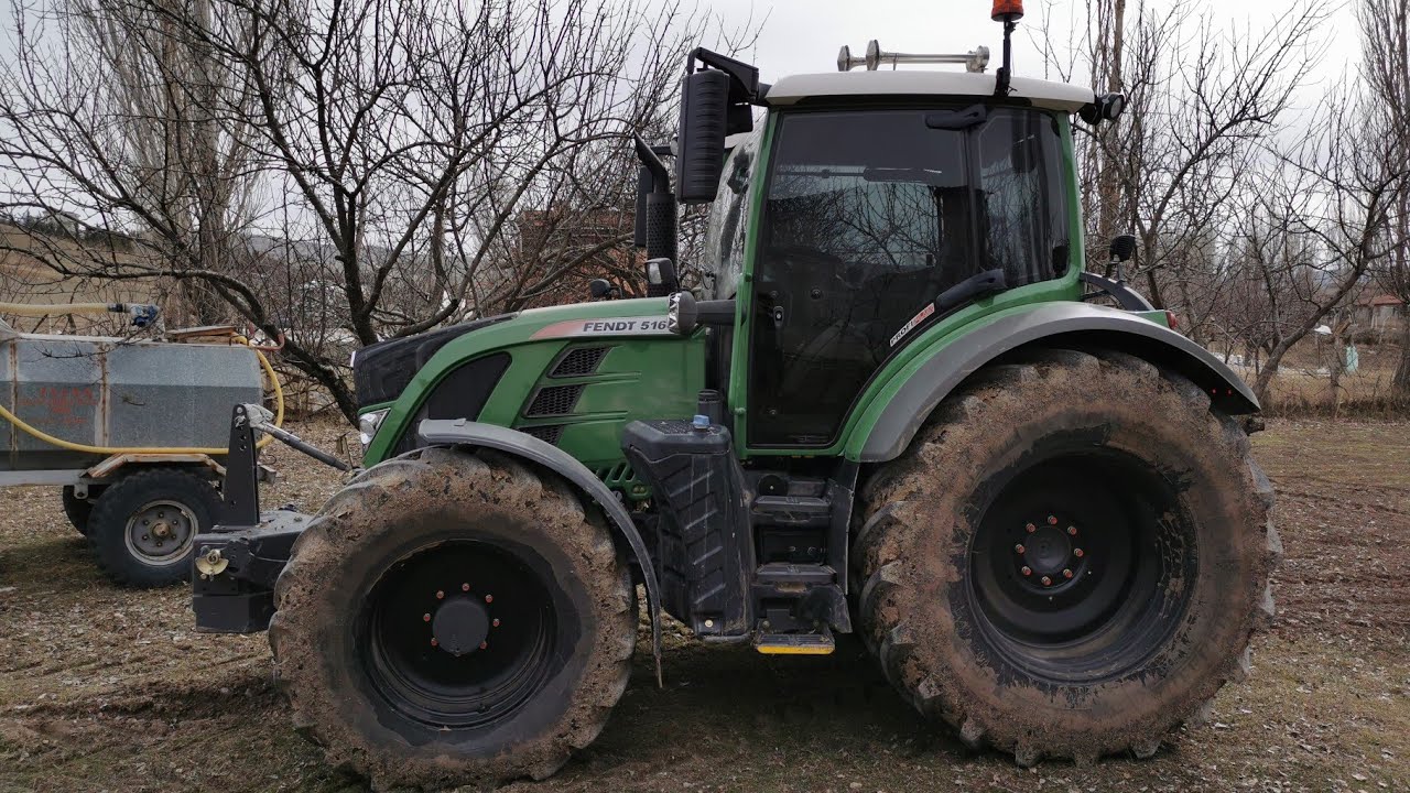 ANKARALI ÇİFTÇİ FENDT'İN TEKNOLOJİK MF'NİN MEKANİK TRAKTÖRÜNÜ KULLANIYOR (516 VARİO-MF İNGİLİZ 103)