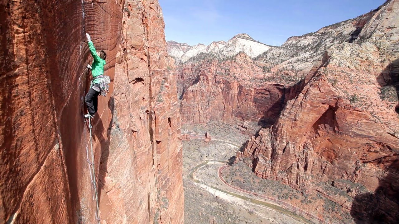 Free Climbing Moonlight Buttress