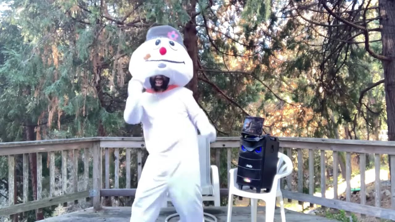 Frosty The Snowman 2023 Yinneboma Peterson
