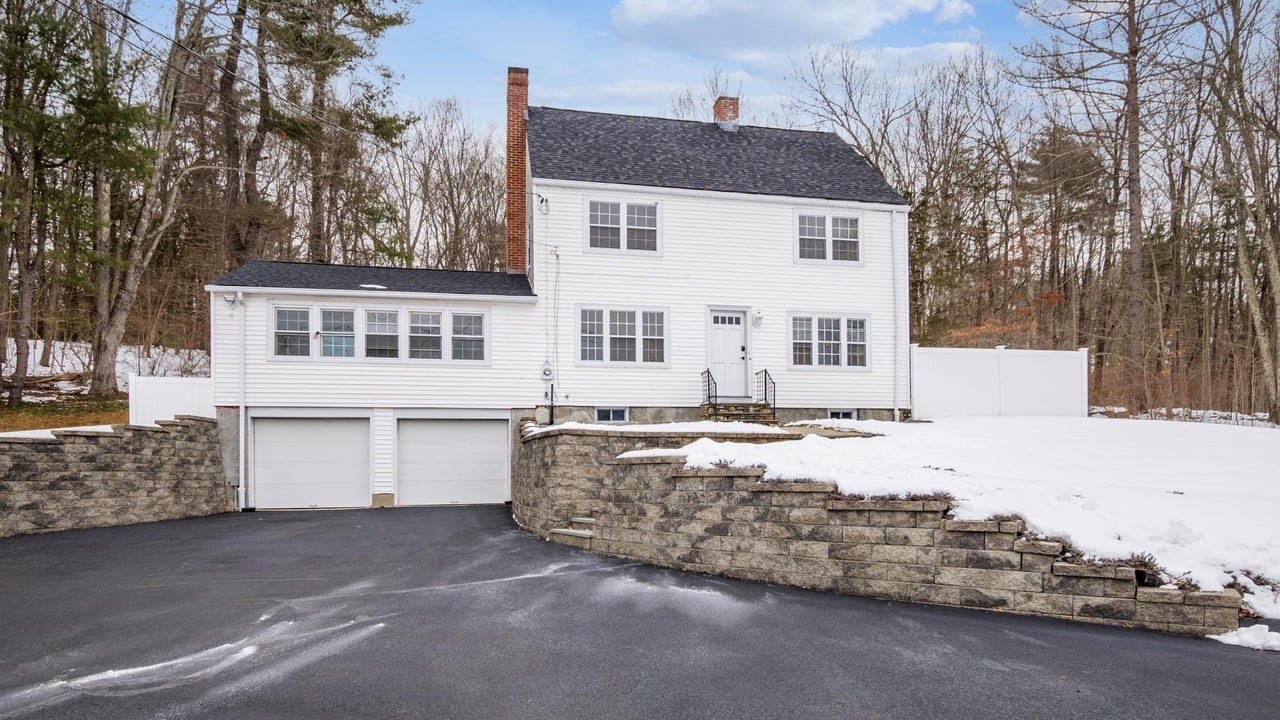 316 Albany Turnpike, Canton, CT