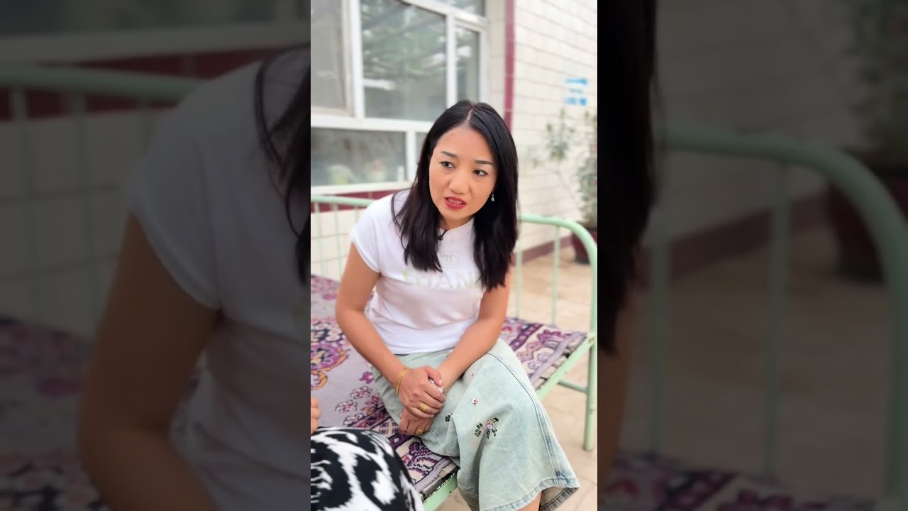 夫妻本该同心同德，路一起走，事一起做，心往一起想，劲往一处使，不欺骗，不埋怨，相互迁就，相互扶持，相互体谅，相互理解，相互包容，遇事一起商量，珍惜彼此，懂得感恩，做到不离不弃，才是真夫妻！”#农村生