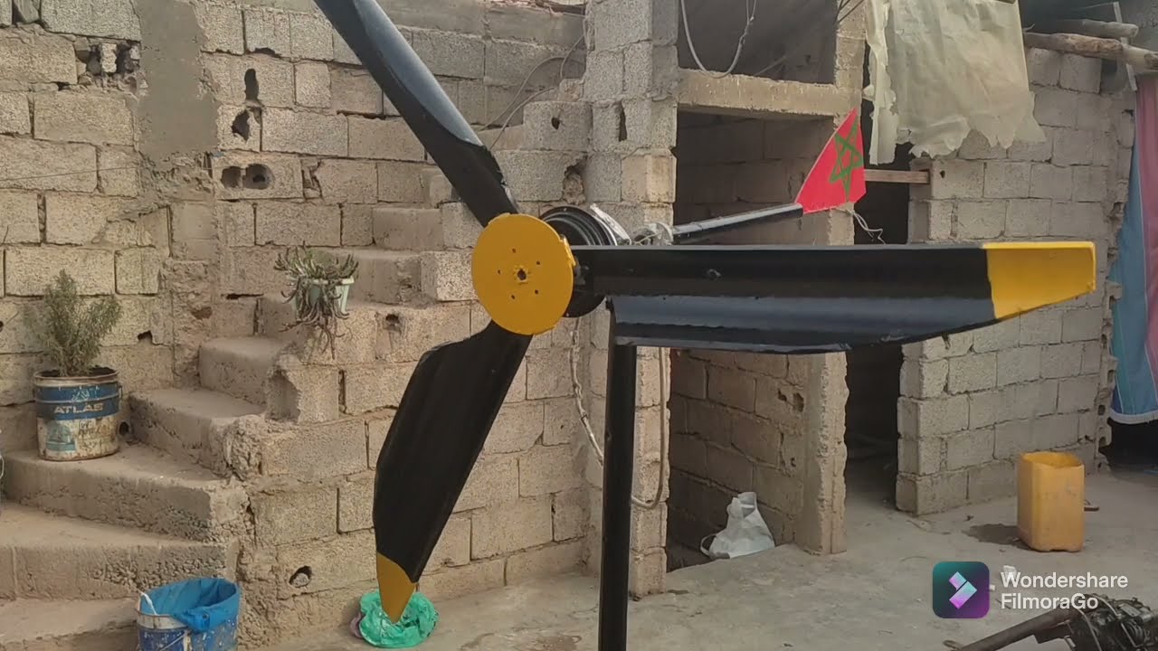 صنع توربين لتوليد الكهرباء بدوران الرياح المبدع عزيز مومو الهاتف 0629266194