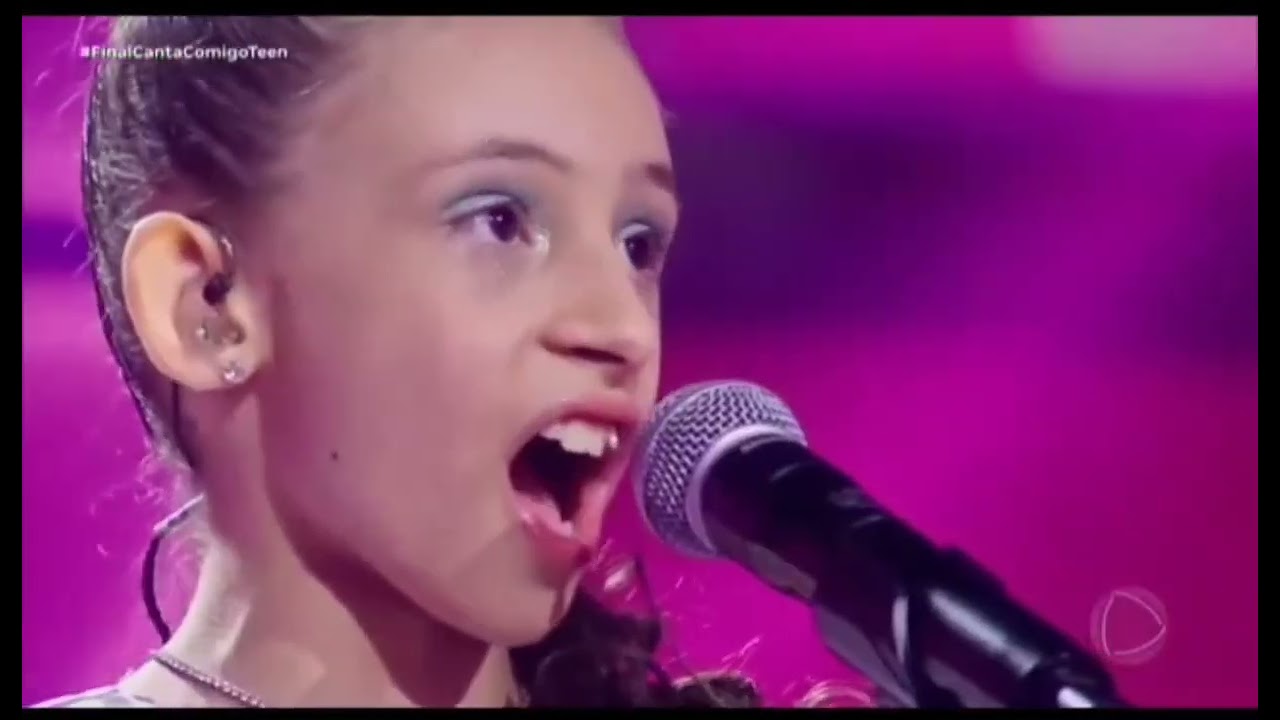 A CANTORA L&Iacute;RICA LARISSA FARIA NO 