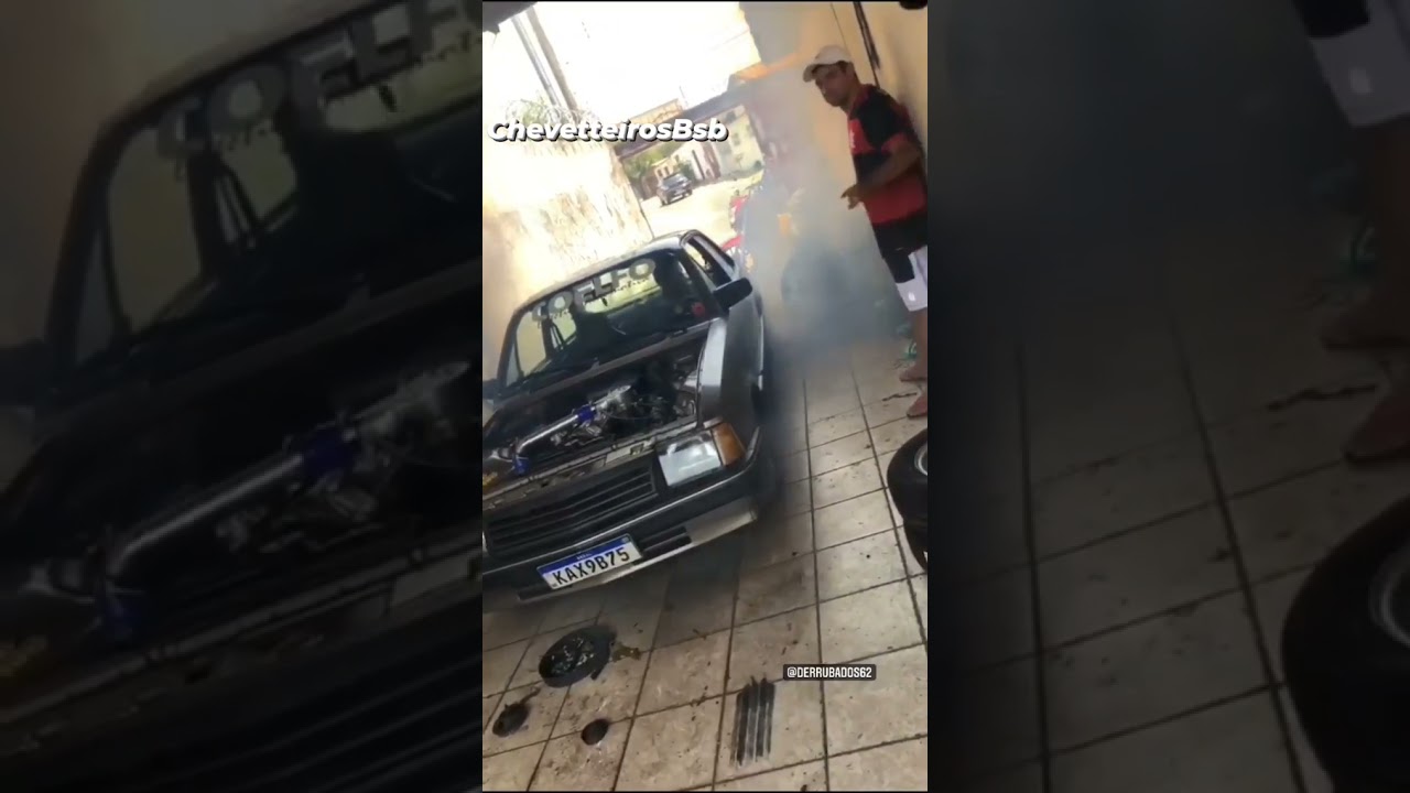 CHEVETTE OHC TURBO FAZENDO BORRACHÃO NA GARAGEM