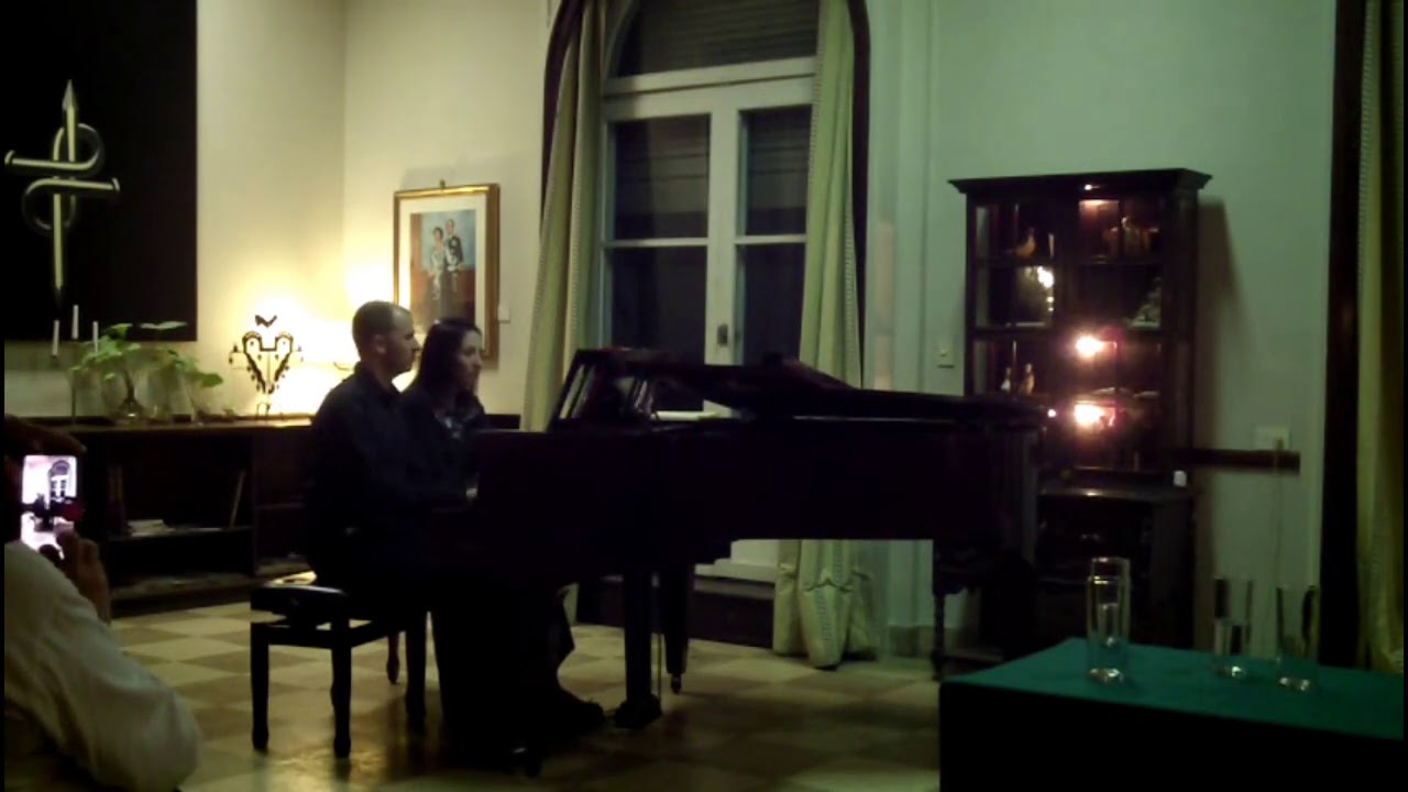 Gabriela Bantar y Carlos Dicundo - “Danza rusa” (Í. Stravinski)