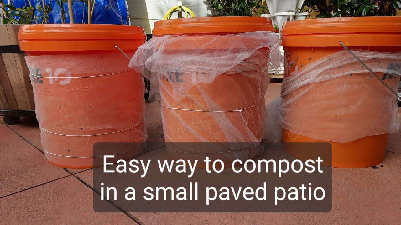 ONE WAY TO COMPOST KITCHEN SCRAPS IN A SMALL SPACE