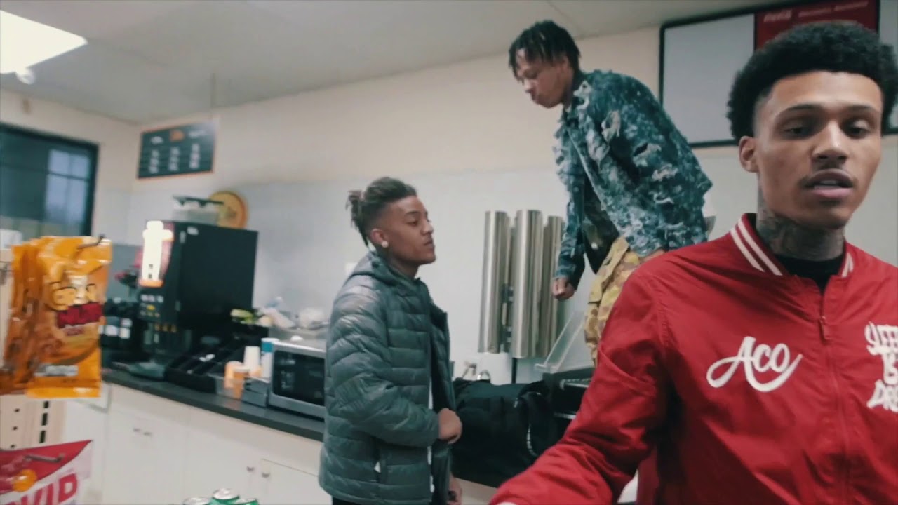 Aco Baby Sean & Tha Ape - Packs In (Official Video)