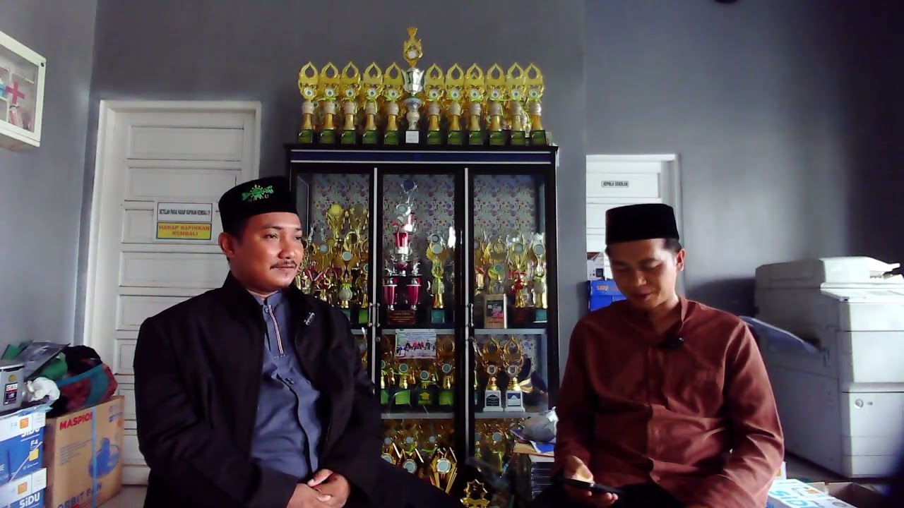 Demontrasi Kontekstual 3 1. Pengambilan Keputusan Moh Ali Makki.