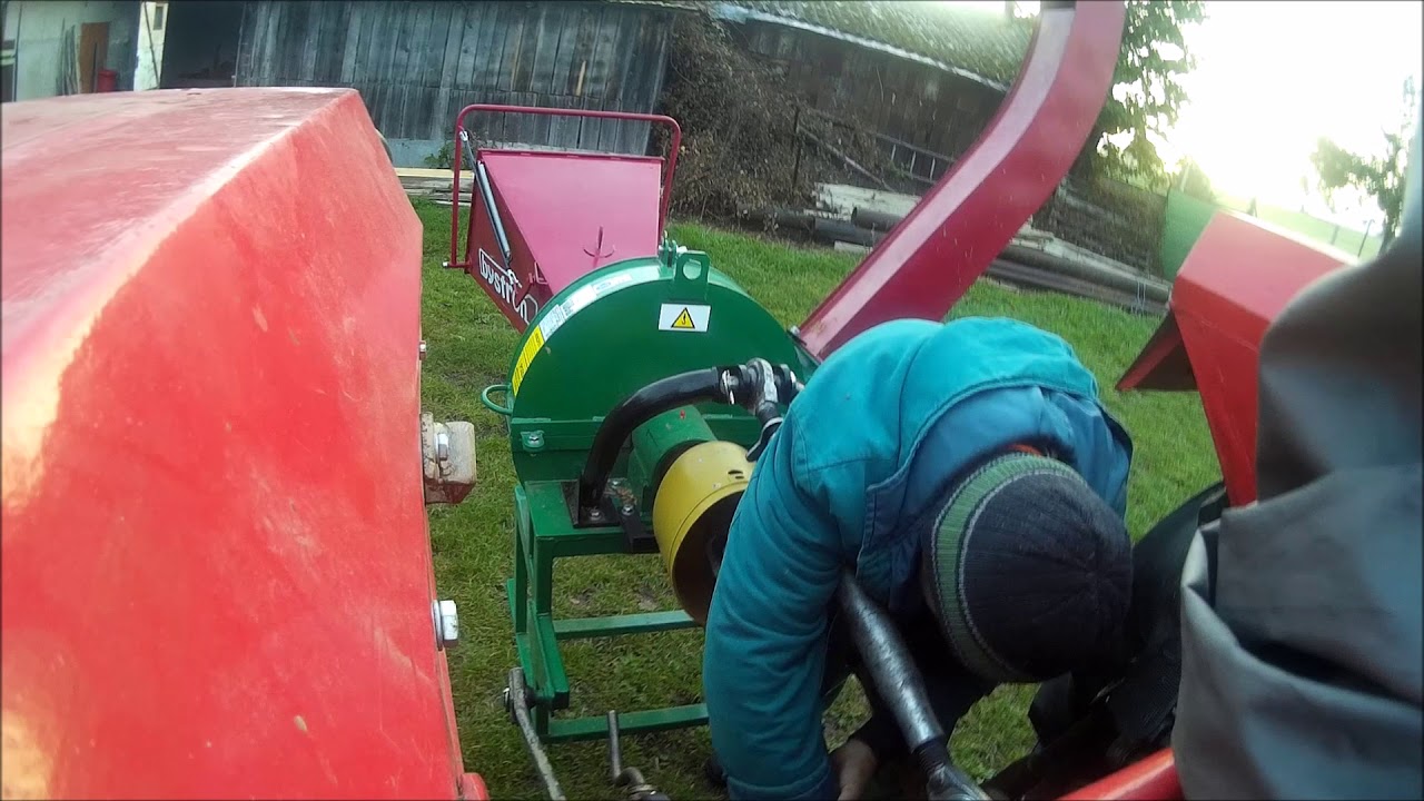 Zetor 5745 a štiepkovač Pirba Bystroň Nová Baňa