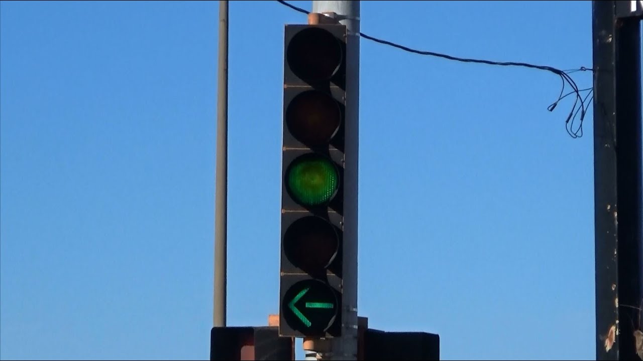 Incandescent Durasig Traffic Light