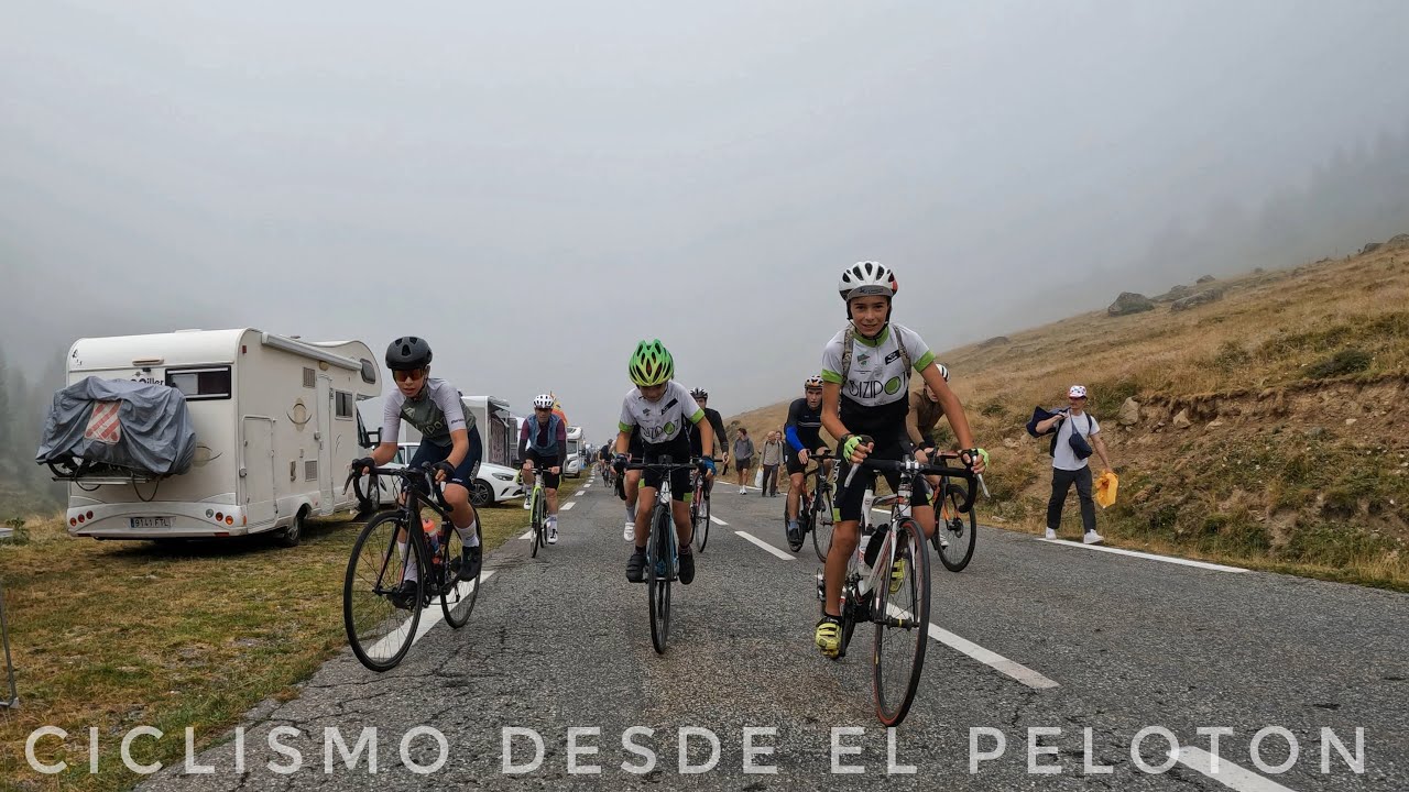 Ambiente en el Tourmalet en el Tour de Francia 2025