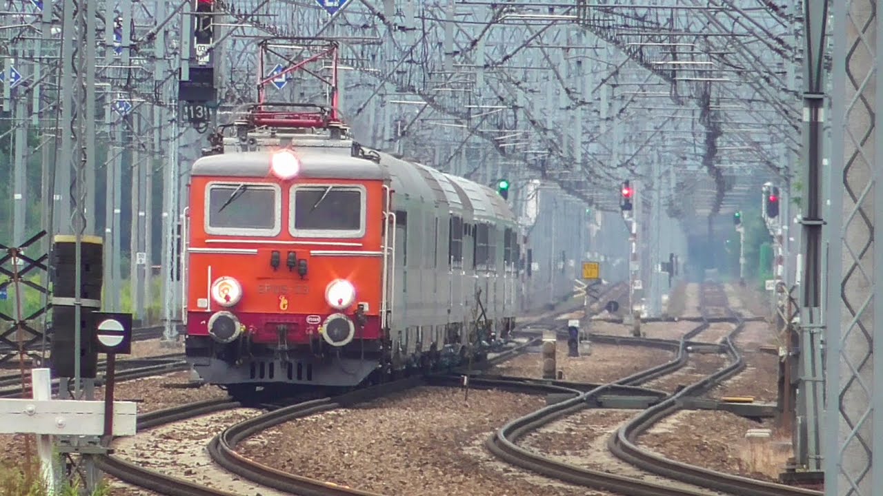 EP05-23 z pociągiem PKP IC | Grodzisk Mazowiecki
