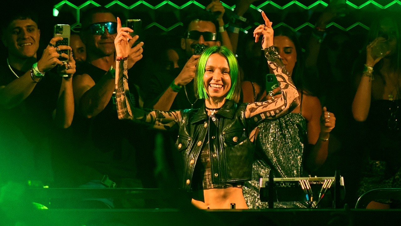 MISS MONIQUE LIVE DJ SET FROM HÏ IBIZA CLUB ROOM • 2025
