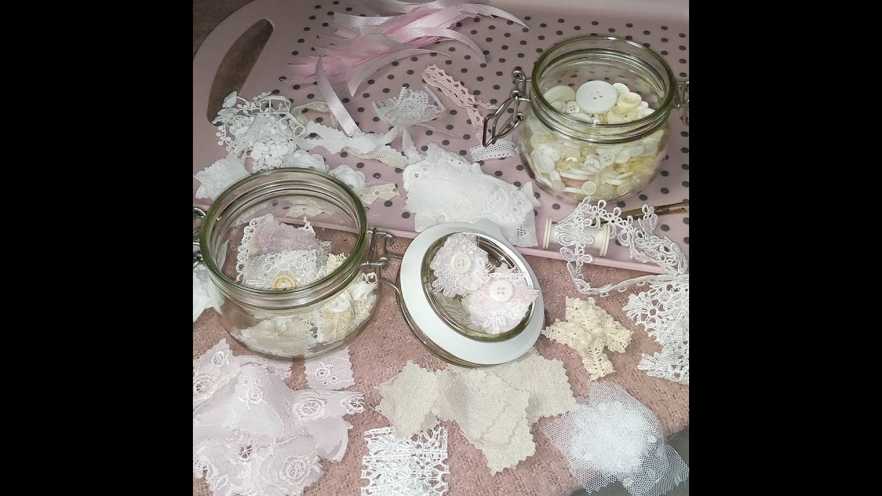 Tuto embellissements avec chutes de dentelle et petit bouton