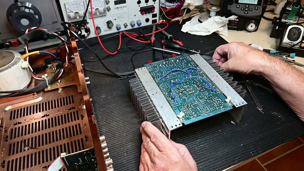 Marantz PM66. Rechter Kanal fällt manchmal aus.