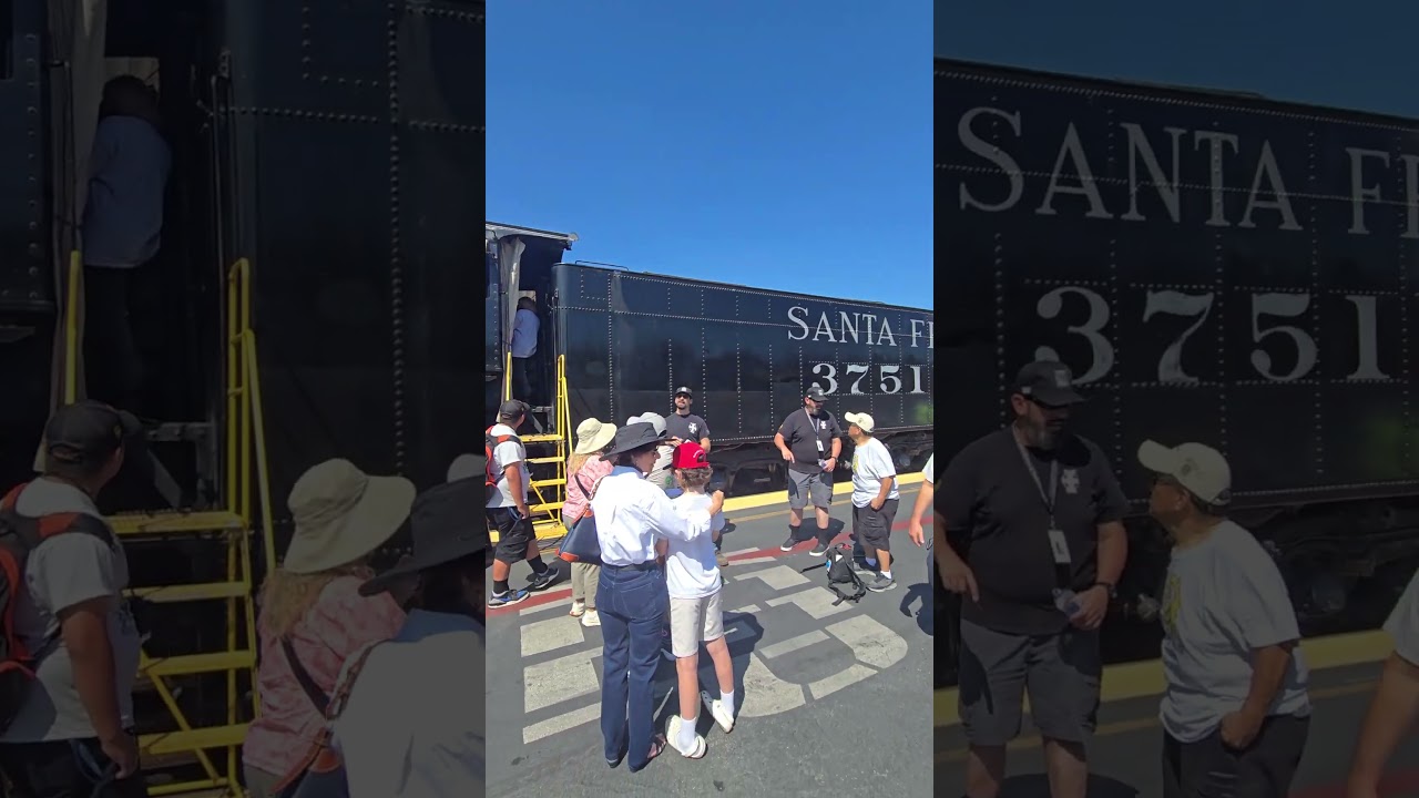 ATSF 3751 on display at the #LosAngeles Union Station Train Festival. #trains #train #california