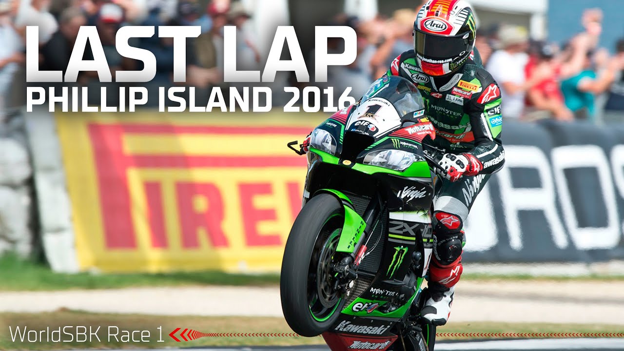 Jonathan Rea 🆚 Chaz Davies: Their best battle back in 2016 at Phillip Island ⚔️ | #AUSWorldSBK