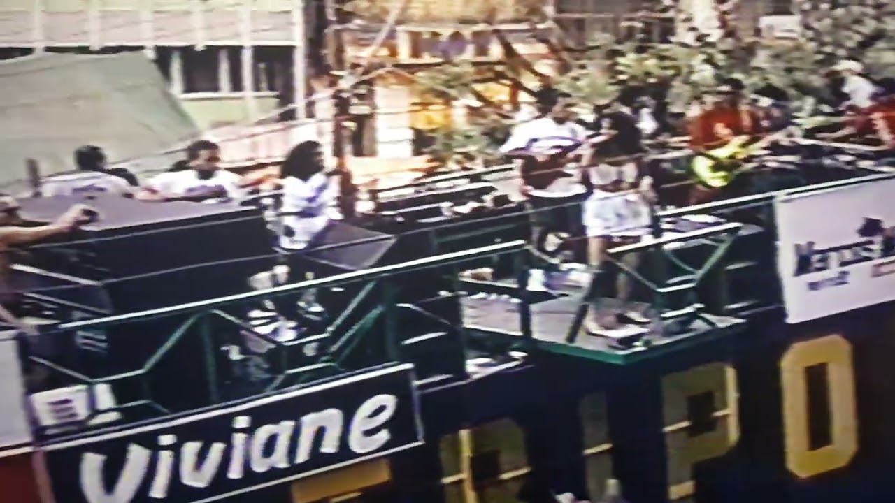 Viviane Tripodi e Trio Tripodão - Carnaval Salvador 1992