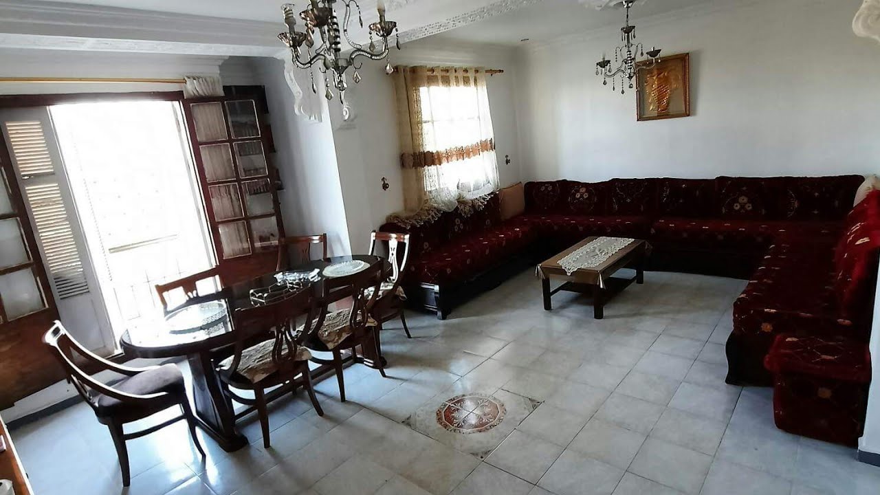 vente appartement T4 act&eacute; 85m2 au 4 &egrave;me &eacute;tage &agrave; akid lotfi oran Alg&eacute;rie