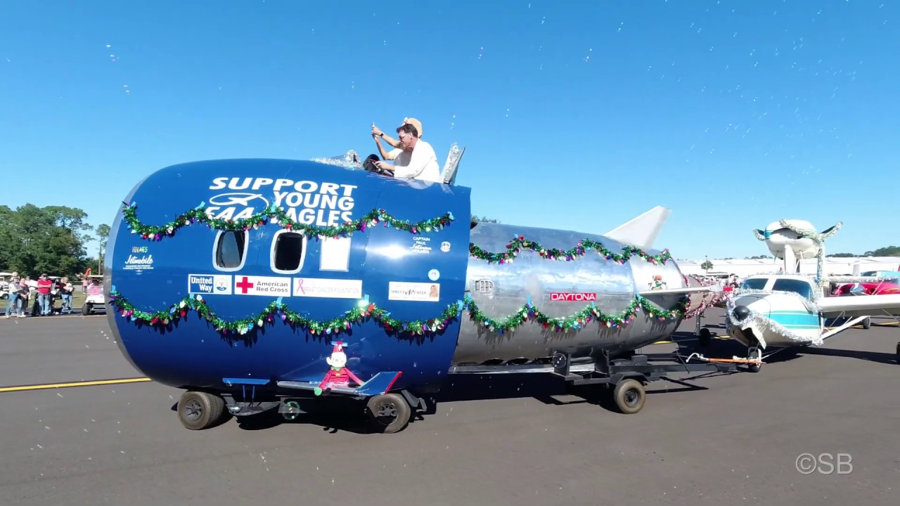 Christmas - Toyparade 2019 - Spruce Creek Fly-In Community in Florida. Produced in 4k.