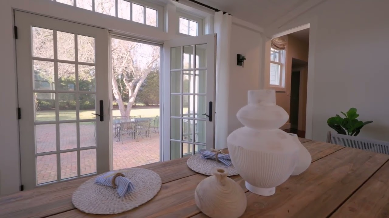 Impeccable Beach House in Westhampton Beach Estate Area