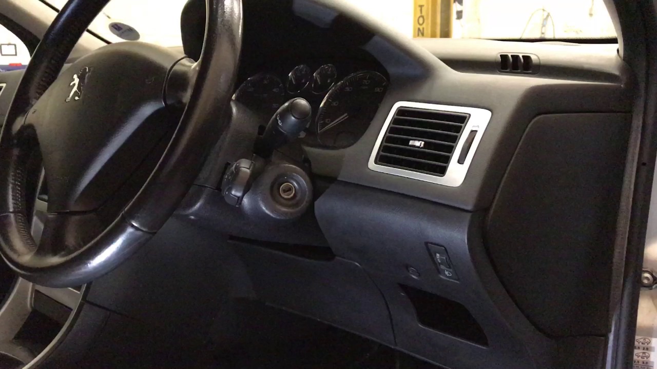 Peugeot 307 Diagnostic socket