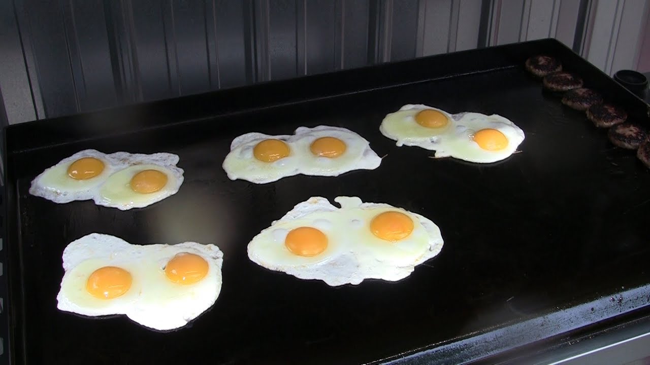 Cooking Eggs 7 ways on Camp Chef Flat Top Aug 2018