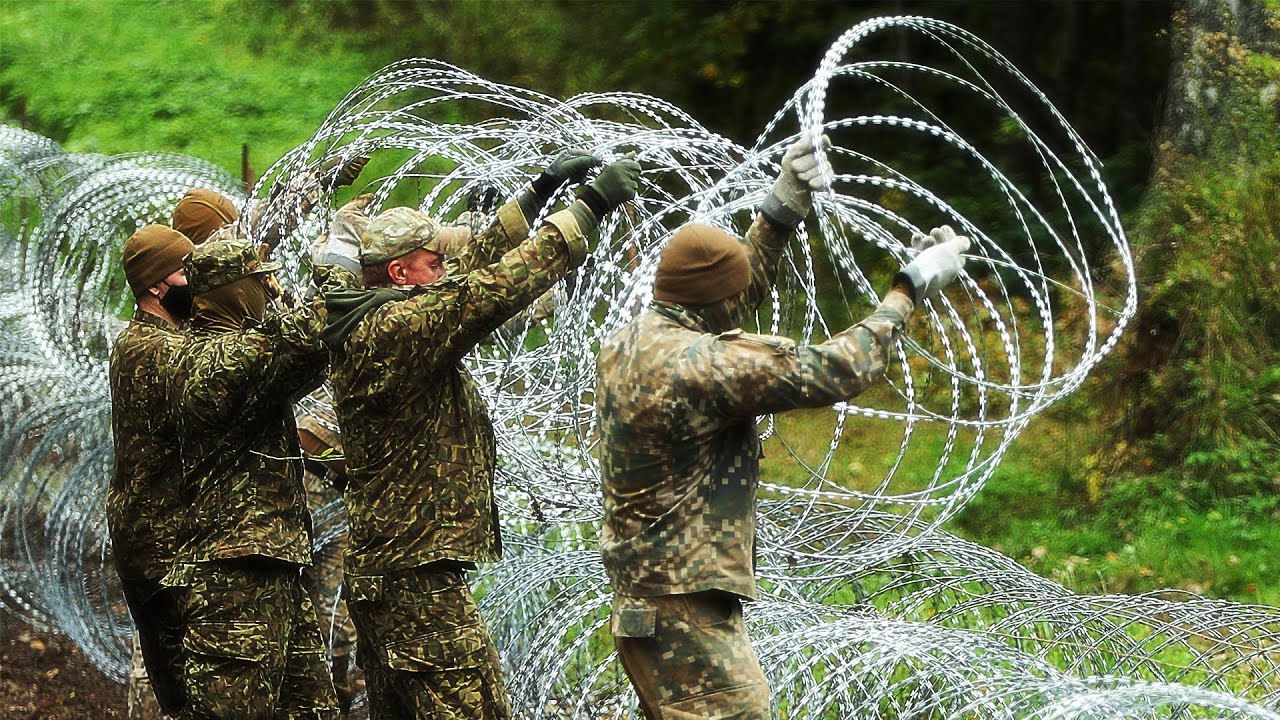 NBS kaujas inženieri uz Latvijas robežas ar Baltkrieviju izbūvē pirmo pagaidu žoga posmu