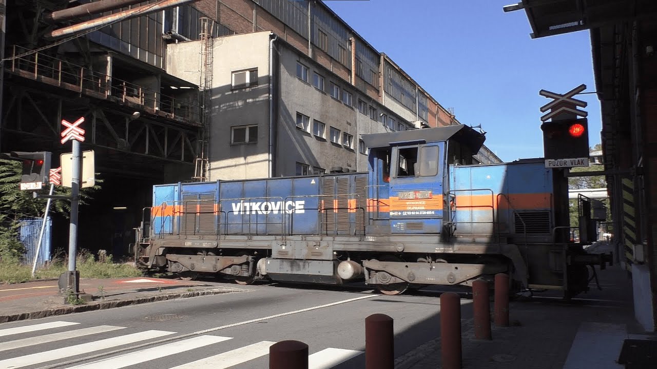 Železniční přejezd Ostrava-Vítkovice ul. Výstavní (vlečka) (CZ) - 29.9.2023 / Railroad crossing