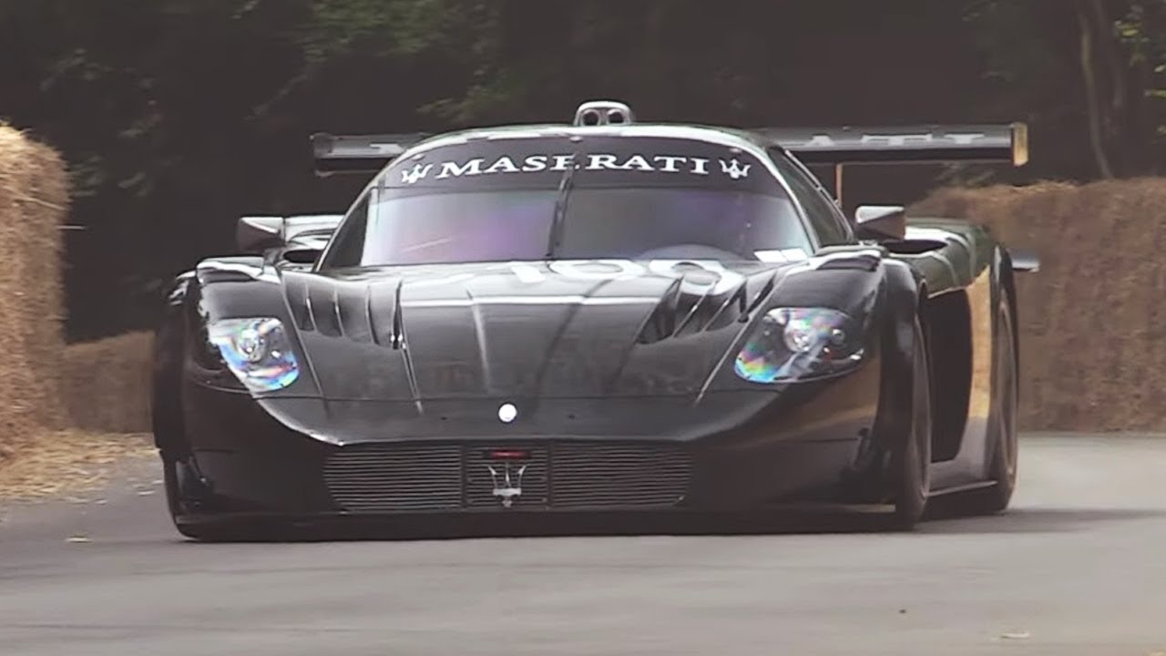 Maserati MC12 GT1 Centenario - Accelerations, Fly Bys & V12 Sound!