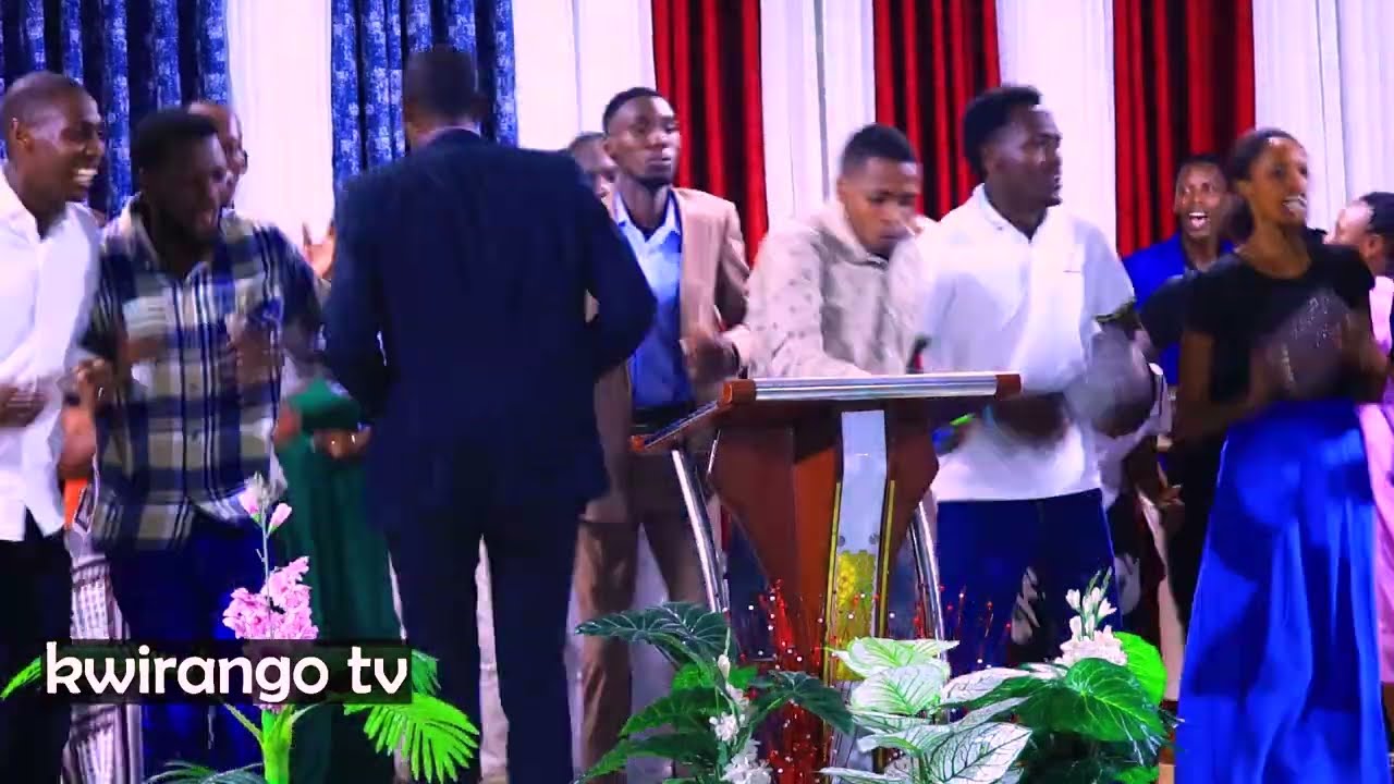 TUZISHIMA TUGEZEYO MURUREMBO UMUKUNGA 💕 BY PIANIST WILSON HAMWE NABAYUMBE 💕💕FAUSQUARE