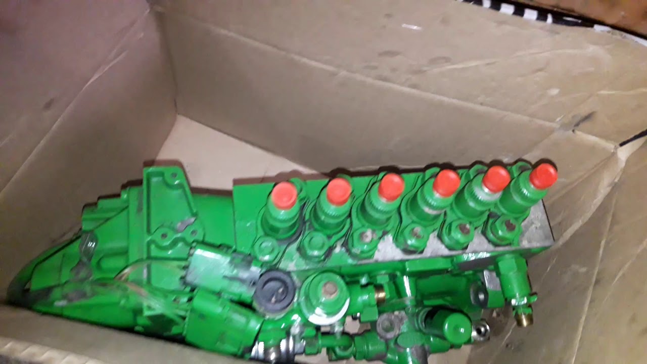 Двигун John Deere.