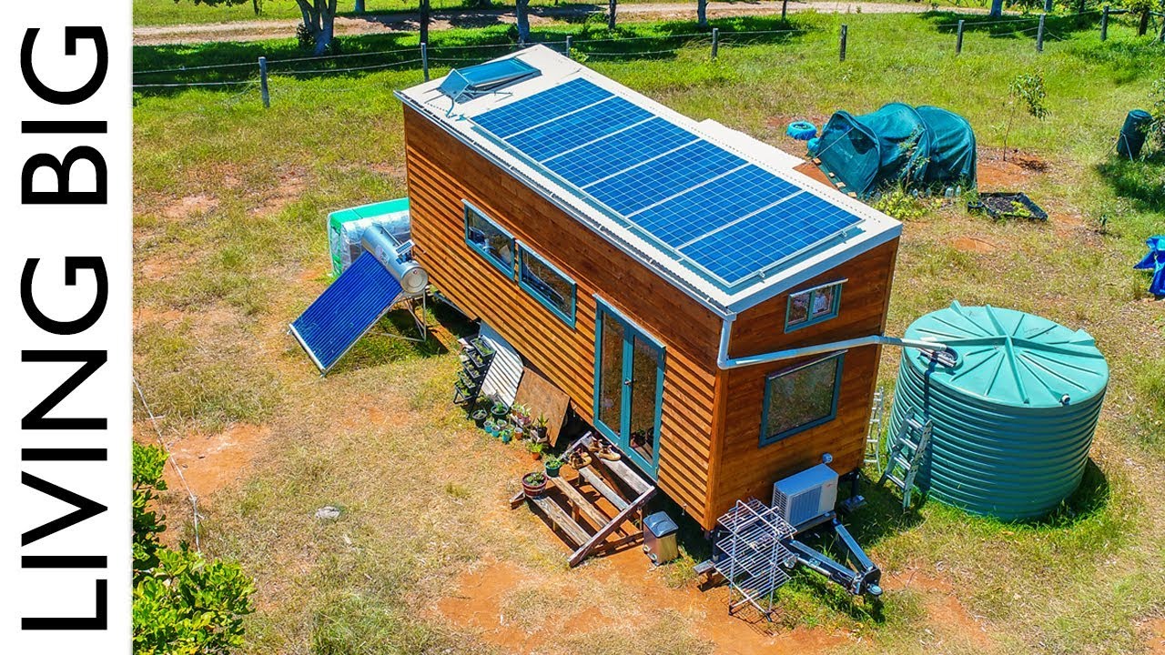 Amazing Off-The-Grid Tiny House Has Absolutely Everything!