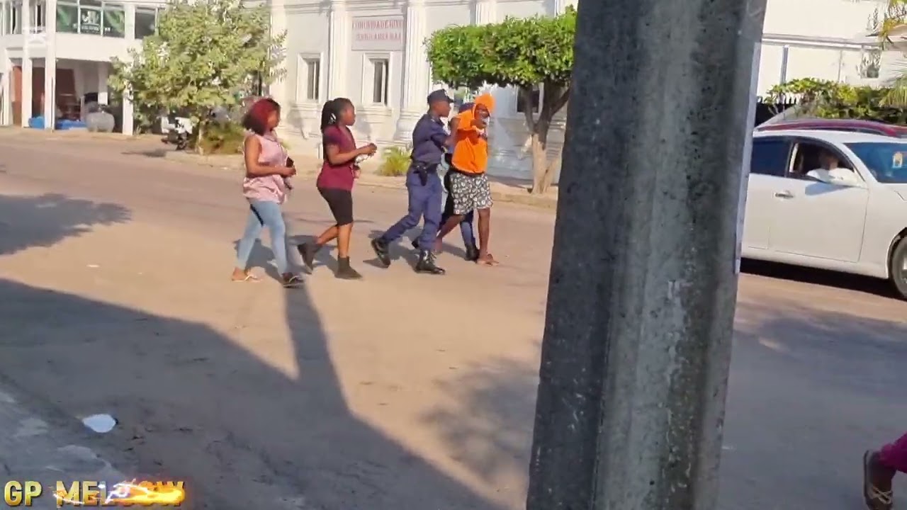 Aí está vossa novela Moçambicana família vamos fazer reflexão da vida 🥰😂😅🤔🙏 🤣🤣