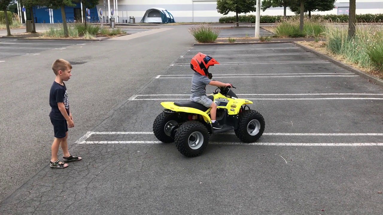 Suzuki LTA 50 (2ans et demi)