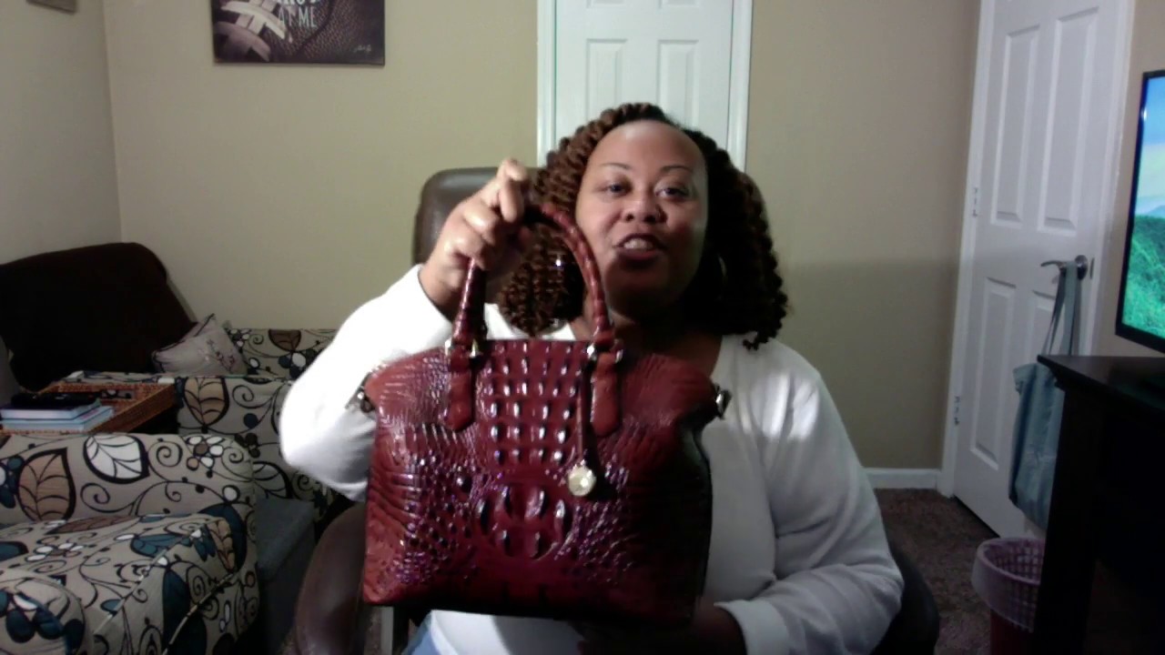 What's In My Purse?  Brahmin Duxbury Satchel Pecan