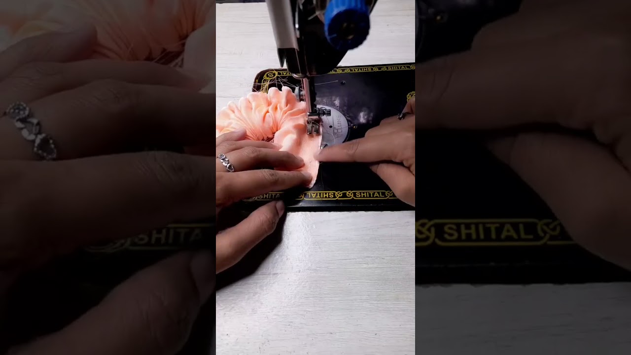 How to make scrunchies at home with rubber band😍😍||#diy #rubarband #diyhairstyle #stitching #fashion