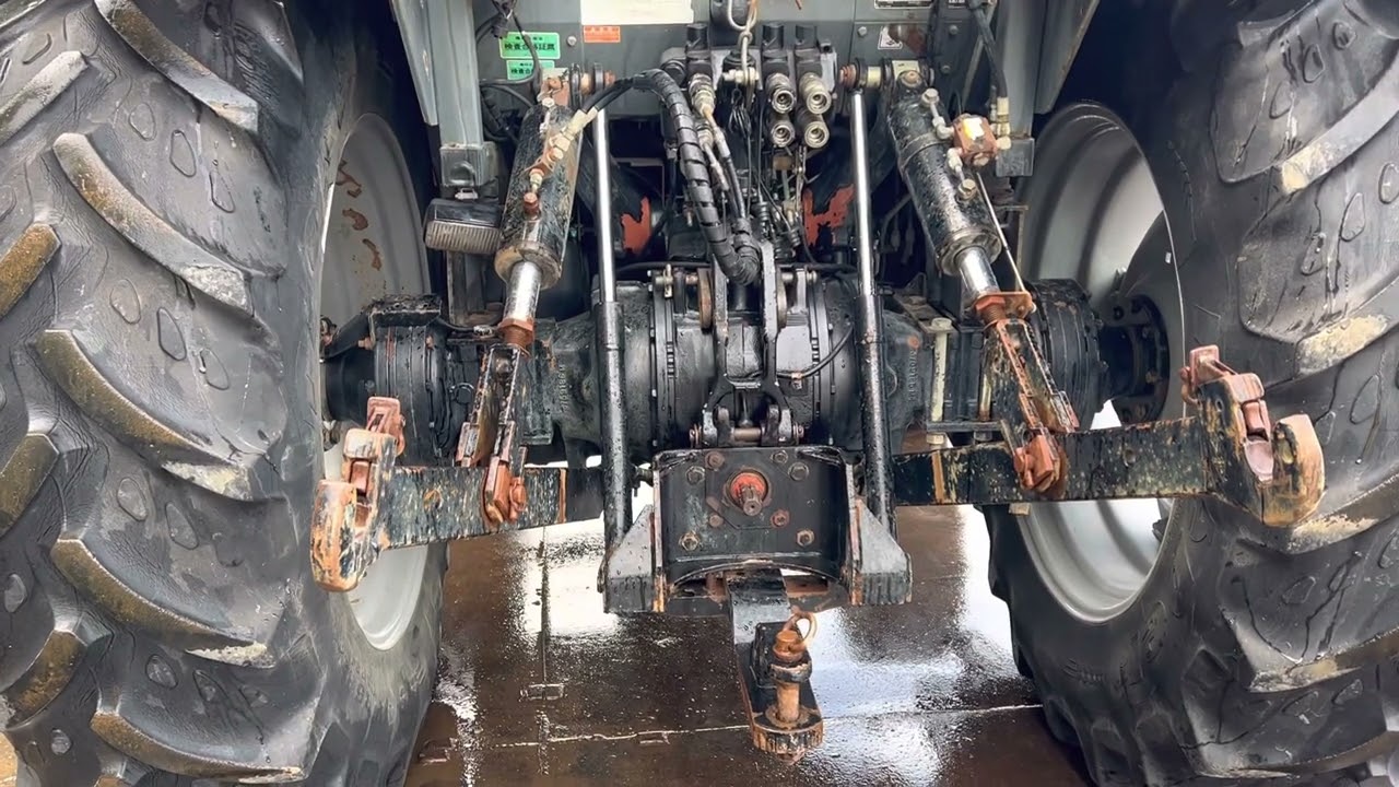 tractor MF 4255 🚜☎️🚜🎒