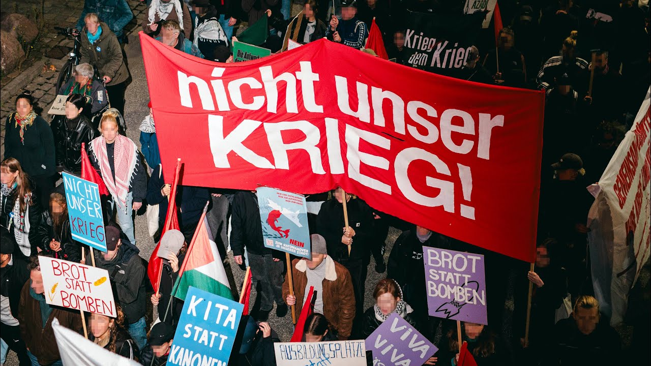 Protest gegen Bundeswehrübung „Red Storm Bravo“ in Hamburg