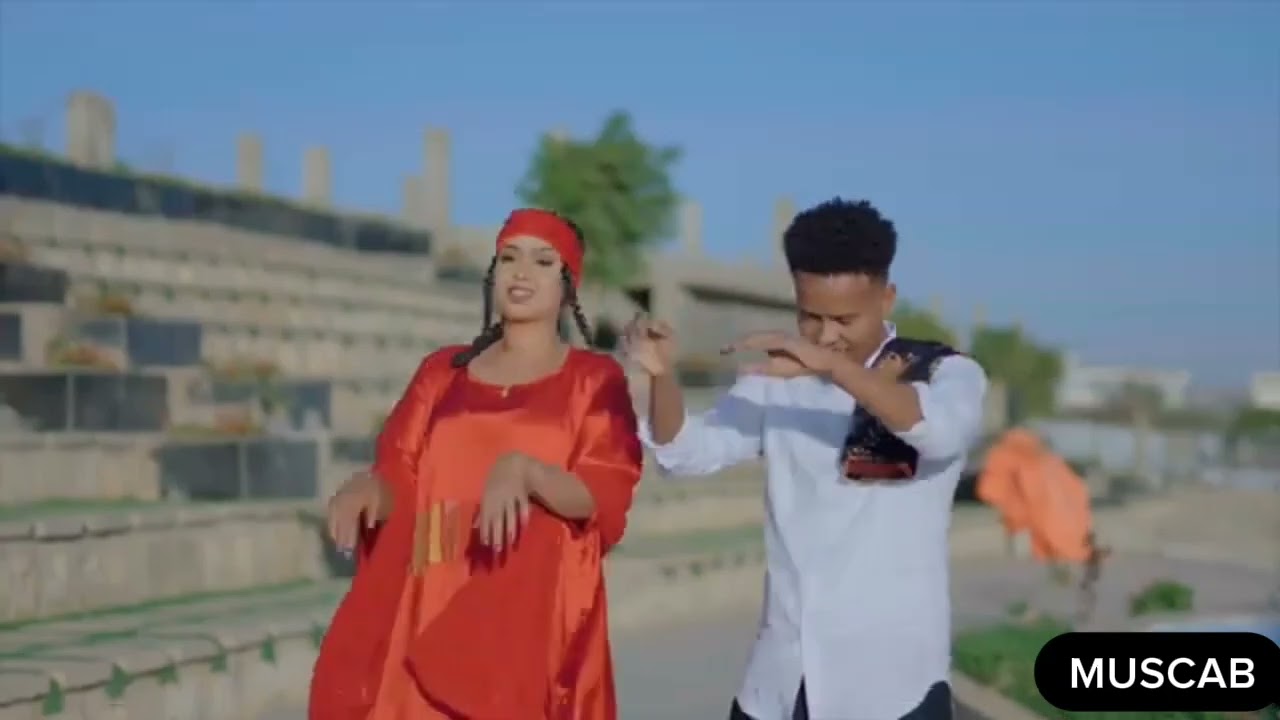ilhaan cishqi ft anwar totti dhaanto cusub [agah agah]