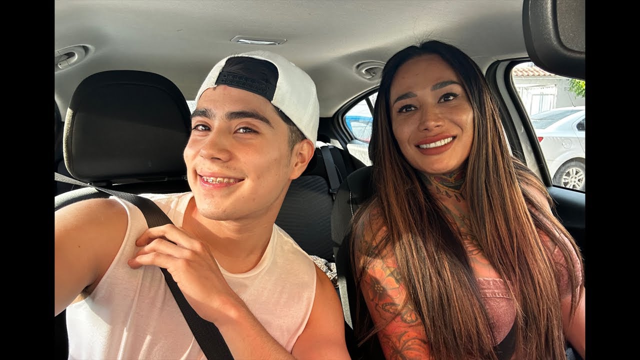 Emiliano Torres está en vivo saliendo de comer.!