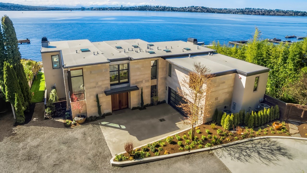Medina Waterfront Estate
